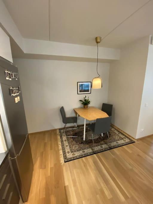 Modern Two Bedroom Apartment Near Helsinki Airport Vantaa Kültér fotó